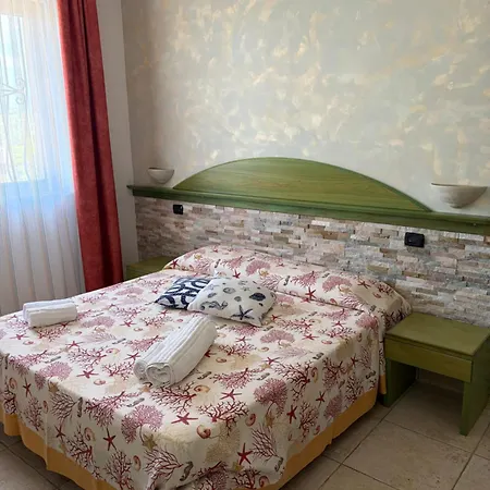 Arneide 4*
