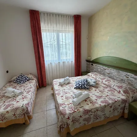 Arneide 3* Torre Lapillo