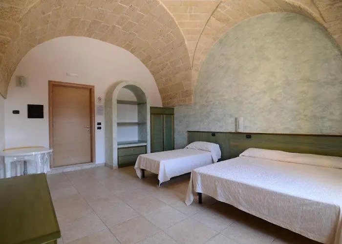 Oda ve Kahvaltı Arneide 4*